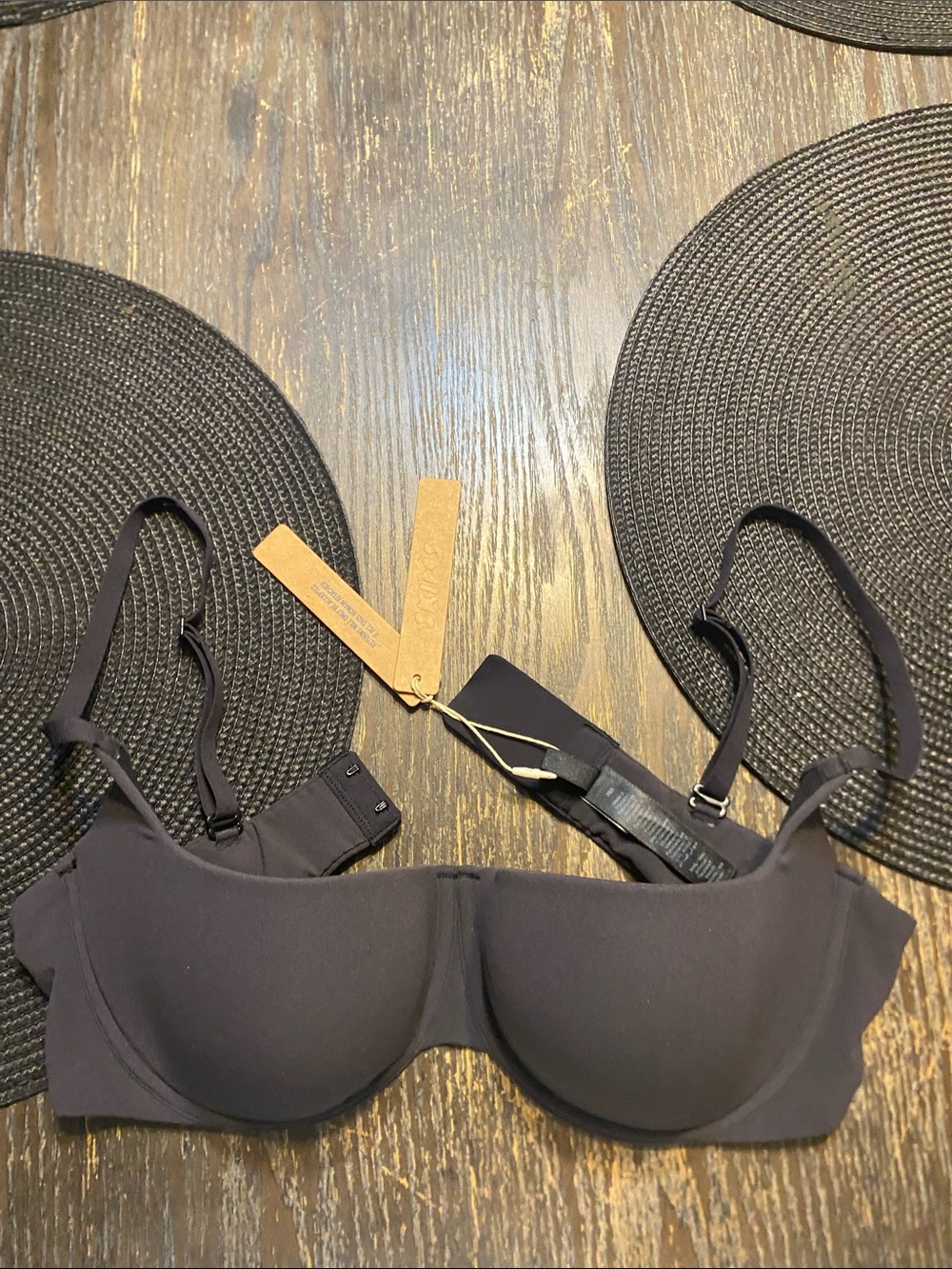 SKIMS Black 36B Fits everybody lightly lined balconette bra NWT